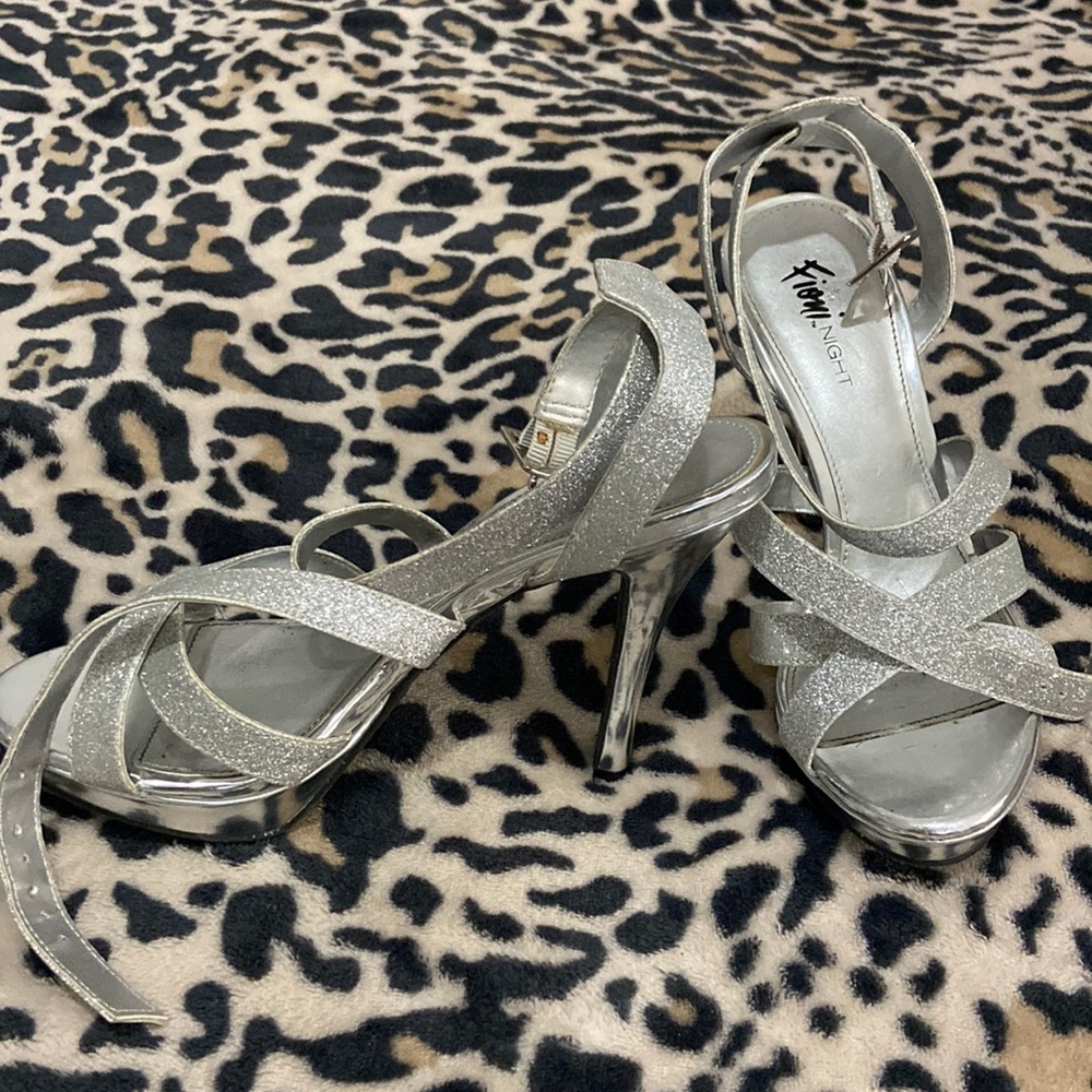 Fioni Night Glitter heels